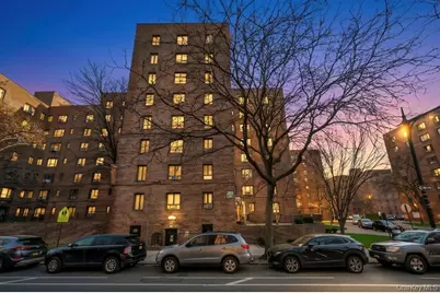 1690 Metropolitan Avenue #1E, Bronx, NY 10462 - Photo 17