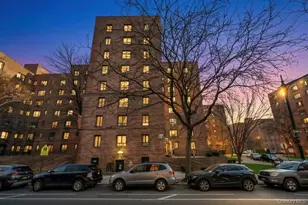 1690 Metropolitan Ave, Bronx, NY 10462 - Photo 17