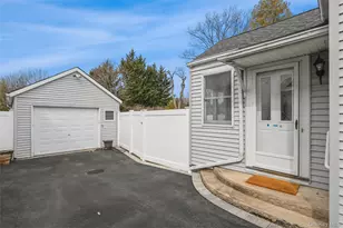 413 3rd St, East Northport, NY 11731 - Photo 21
