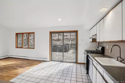 597 Saddle River Road, Chestnut Ridge, NY 10952 - Photo 11