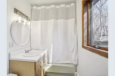 597 Saddle River Road, Chestnut Ridge, NY 10952 - Photo 23