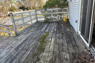 1557 N Gardiner Dr, Bay Shore, NY 11706 - Photo 7