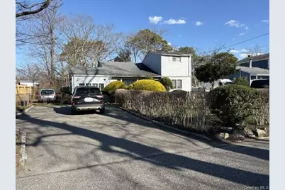 1557 N Gardiner Drive, Bay Shore, NY 11706 - Photo 1