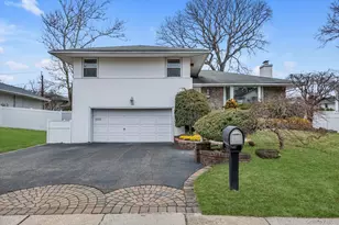 16 Middle Ln, Jericho, NY 11753 - Photo 21