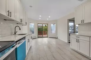 16 Middle Ln, Jericho, NY 11753 - Photo 5