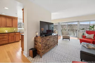 1020 Warburton Avenue #5A, Yonkers, NY 10701 - Photo 9