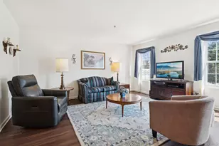 4 Commodore Cir, Port Jefferson Station, NY 11776 - Photo 7