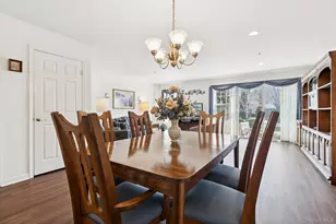 4 Commodore Cir, Port Jefferson Station, NY 11776 - Photo 9