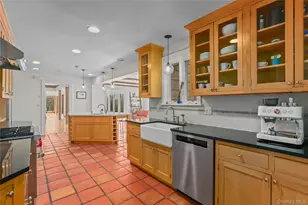 37 Hyatt Rd, Briarcliff Manor, NY 10510 - Photo 15