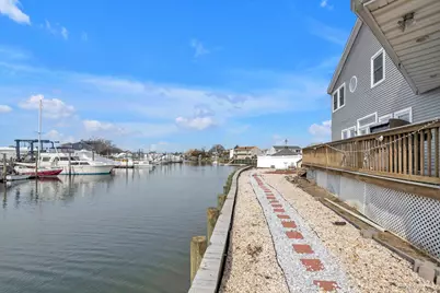 268 Gordon Place, Freeport, NY 11520 - Photo 27