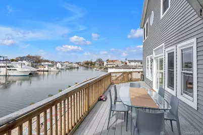 268 Gordon Place, Freeport, NY 11520 - Photo 23