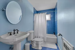 268 Gordon Pl, Freeport, NY 11520 - Photo 21