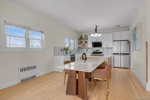 268 Gordon Pl, Freeport, NY 11520 - Photo 7