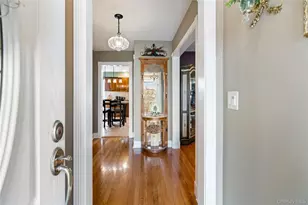 20 Biltmore Blvd, Massapequa, NY 11758 - Photo 7