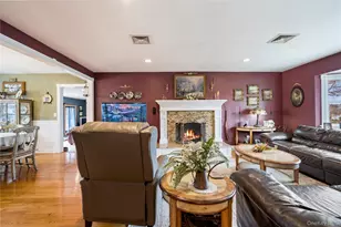 20 Biltmore Blvd, Massapequa, NY 11758 - Photo 9