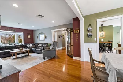 20 Biltmore Boulevard, Massapequa, NY 11758 - Photo 13