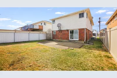 16207 86th Street, Howard Beach, NY 11414 - Photo 9