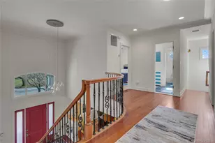 9 Walden Pl, Huntington, NY 11743 - Photo 25