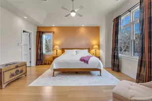 9 Walden Pl, Huntington, NY 11743 - Photo 27