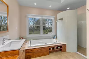 9 Walden Pl, Huntington, NY 11743 - Photo 29