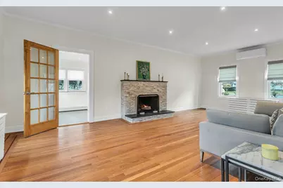 85 Violet Avenue, Floral Park, NY 11001 - Photo 7