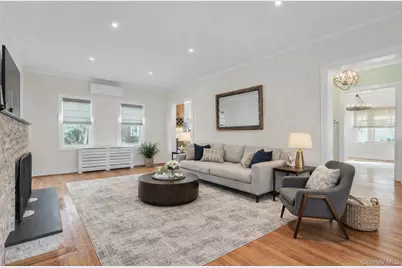 85 Violet Avenue, Floral Park, NY 11001 - Photo 3