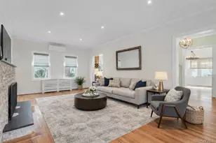 85 Violet Ave, Floral Park, NY 11001 - Photo 3