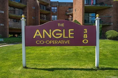 380 Fulton Street #M2, Farmingdale, NY 11735 - Photo 1