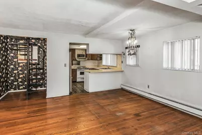 306 Park Avenue, Freeport, NY 11520 - Photo 7