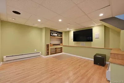 24 Catherine Avenue, Franklin Square, NY 11010 - Photo 13