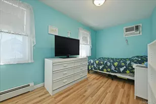 24 Catherine Ave, Franklin Square, NY 11010 - Photo 9