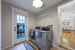 2 Cindy St, Smithtown, NY 11787 - Photo 17