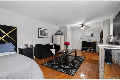 30 N Broadway #4F, White Plains, NY 10601 - Photo 11