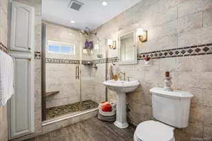 72-31 73rd St, Glendale, NY 11385 - Photo 25