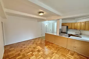 1562 Unionport Rd, Bronx, NY 10462 - Photo 9