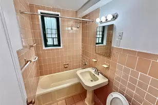 1562 Unionport Rd, Bronx, NY 10462 - Photo 17