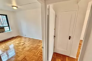 1562 Unionport Rd, Bronx, NY 10462 - Photo 13