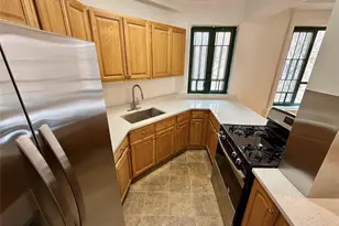 1562 Unionport Rd, Bronx, NY 10462 - Photo 1