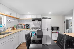 136 Pine St, Wurtsboro, NY 12790 - Photo 9