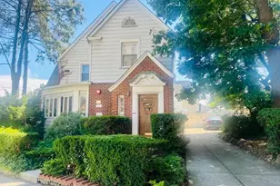 109-22 Myrtle Ave, Richmond Hill, NY 11418 - Photo 1