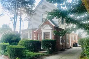 109-22 Myrtle Ave, Richmond Hill North, NY 11418 - Photo 3