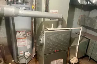 109-22 Myrtle Ave, Richmond Hill North, NY 11418 - Photo 13