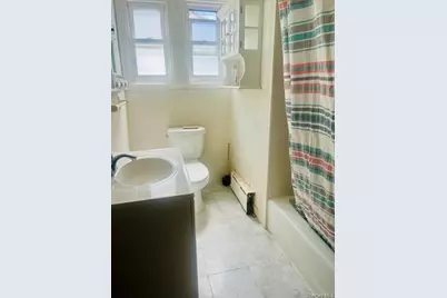 10922 Myrtle Avenue, Richmond Hill, NY 11418 - Photo 7