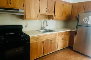 109-22 Myrtle Ave, Richmond Hill North, NY 11418 - Photo 5