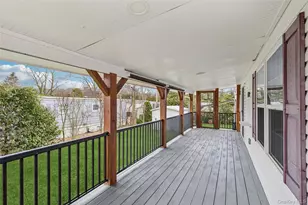 37 Hubbard Ave, Riverhead, NY 11901 - Photo 29