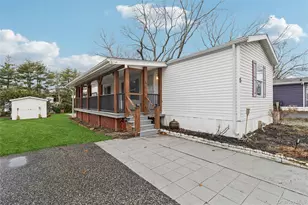 37 Hubbard Ave, Riverhead, NY 11901 - Photo 41