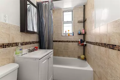 1049 Ward Avenue, Bronx, NY 10472 - Photo 19