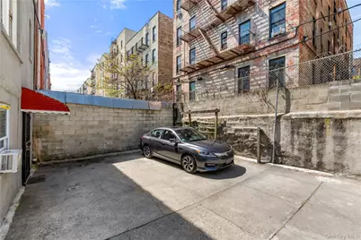 1049 Ward Avenue, Bronx, NY 10472 - Photo 25