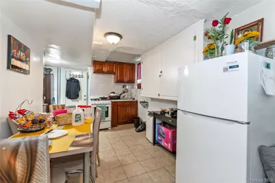 1049 Ward Avenue, Bronx, NY 10472 - Photo 23