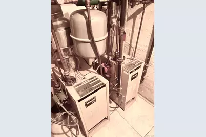 94-27 43rd Ave, Elmhurst, NY 11373 - Photo 33